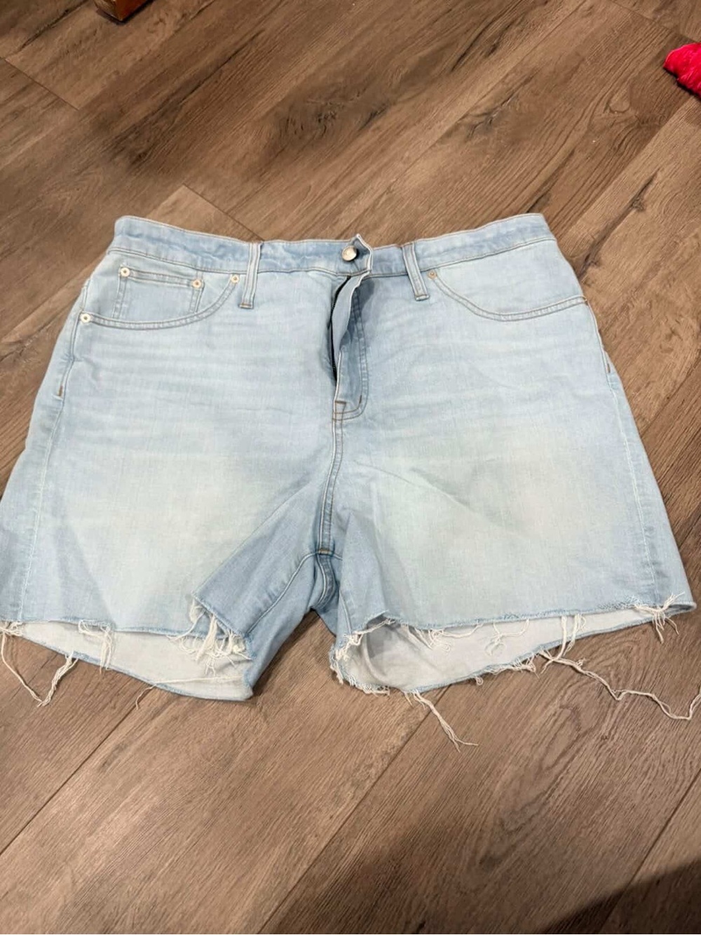 Madewell Light Wash Denim Women's Cutoff Shorts